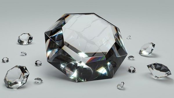Stones That Look Like The Actual Diamond